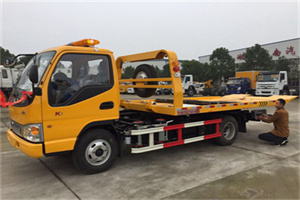 常山哪里有拖车服务